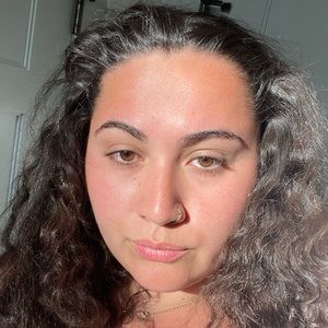 Meet your Posher, Mariana